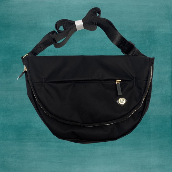 lululemon athletica Handbags - Lululemon All Night Festival Bag 5L